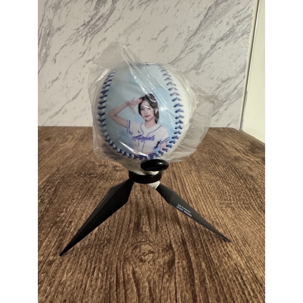 2025 富邦悍將 Fubon Angels 李珠珢 李雅英 南珉貞 卡洛琳 檸檬 秀秀子 慈妹 禾羽 肖像球 全新未拆-規格圖7