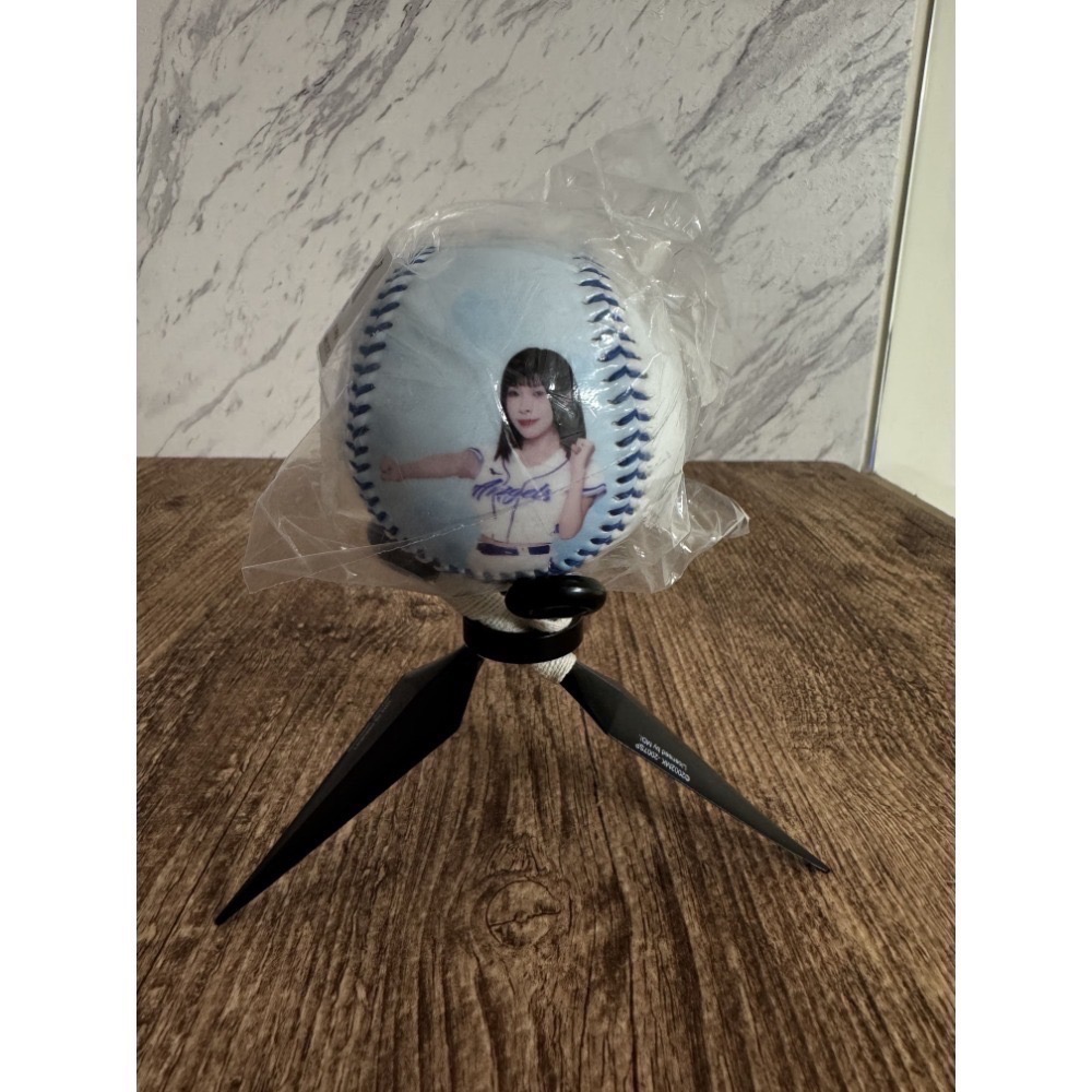 2025 富邦悍將 Fubon Angels 李珠珢 李雅英 南珉貞 卡洛琳 檸檬 秀秀子 慈妹 禾羽 肖像球 全新未拆-規格圖7