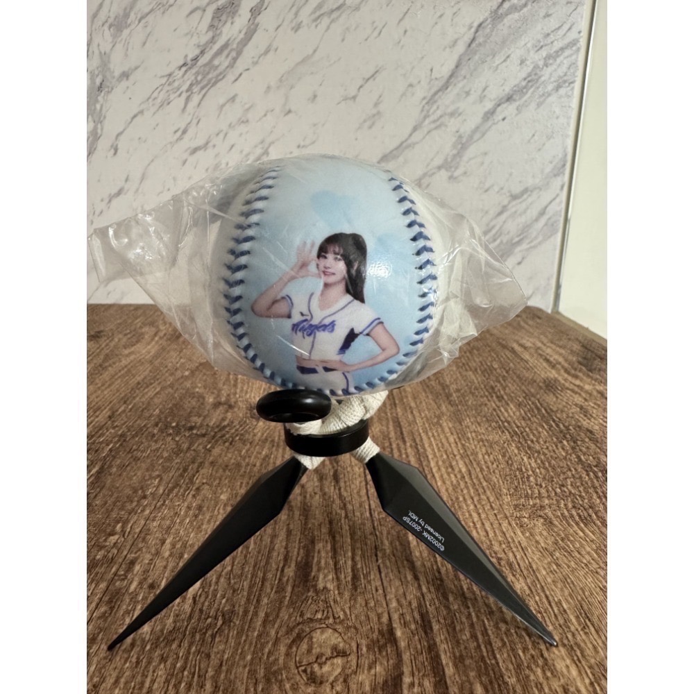 2025 富邦悍將 Fubon Angels 李珠珢 李雅英 南珉貞 卡洛琳 檸檬 秀秀子 慈妹 禾羽 肖像球 全新未拆-規格圖7