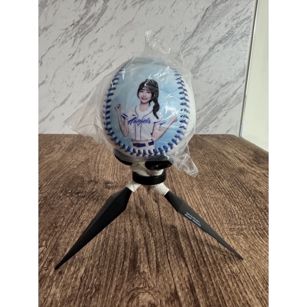 2025 富邦悍將 Fubon Angels 李珠珢 李雅英 南珉貞 卡洛琳 檸檬 秀秀子 慈妹 禾羽 肖像球 全新未拆-規格圖7