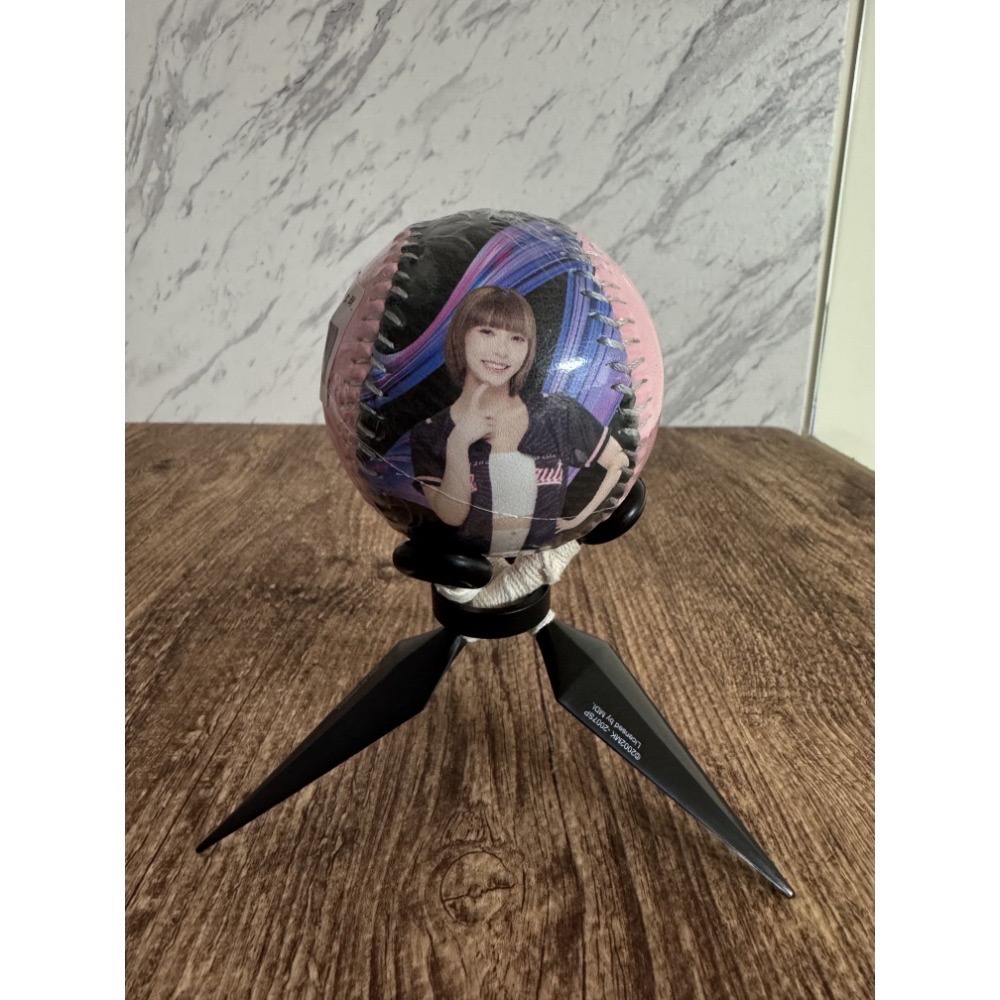 2025 味全龍 小龍女 Dragon Beauties 李多慧 沛沛 金娜妍 林襄 靜靜 佩霓 肖像球 全新未拆-規格圖10