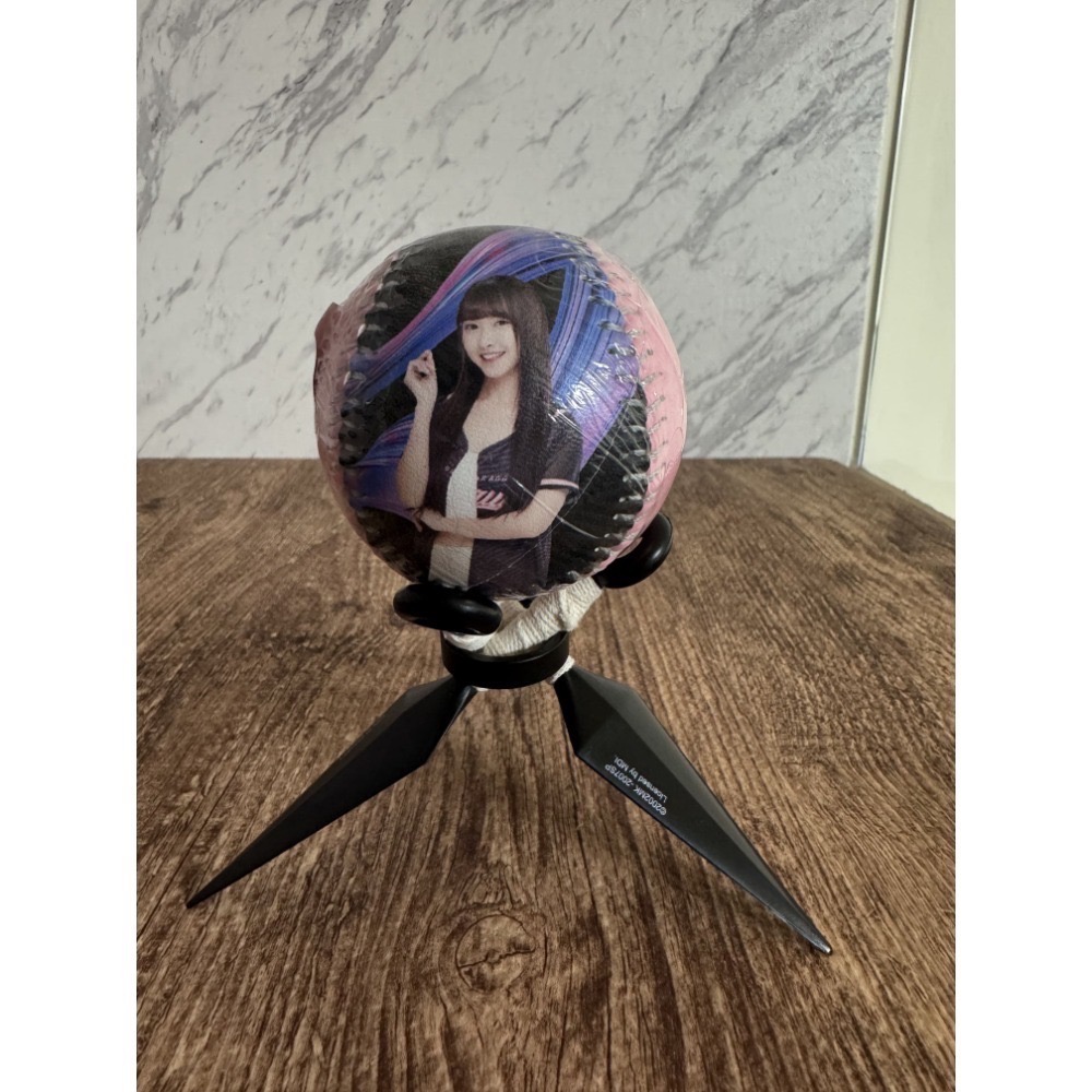 2025 味全龍 小龍女 Dragon Beauties 李多慧 沛沛 金娜妍 林襄 靜靜 佩霓 肖像球 全新未拆-規格圖10