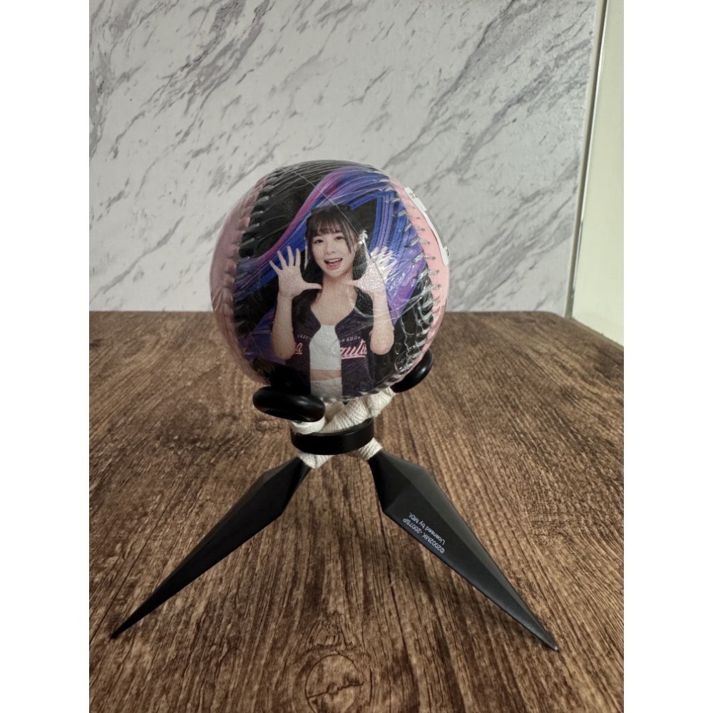 2025 味全龍 小龍女 Dragon Beauties 李多慧 沛沛 金娜妍 林襄 靜靜 佩霓 肖像球 全新未拆-規格圖10