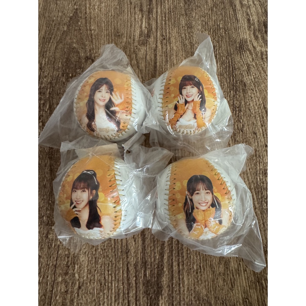 2025 統一獅 Uni Girls 趙娟週 瑟七 侯芳 斐琪 Joy 妮妮 芮絲 安惠志 文慧真 肖像球 全新未拆-細節圖3