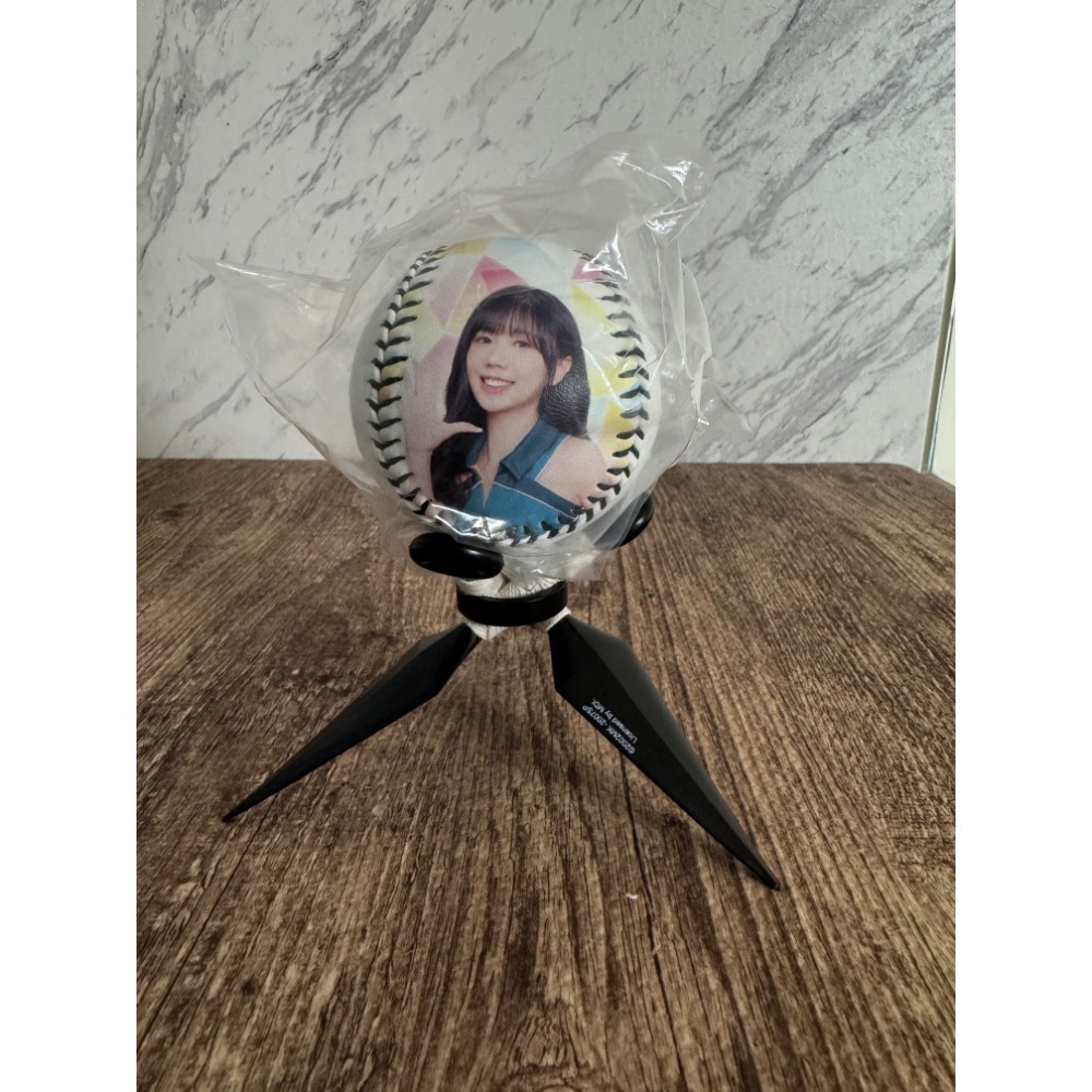 2025 台鋼雄鷹 Wing Stars 安芝儇 朴旻曙 一粒 米亞 毛毛 林浠 梵梵 李樂 艾琳 肖像球 全新未拆-規格圖5