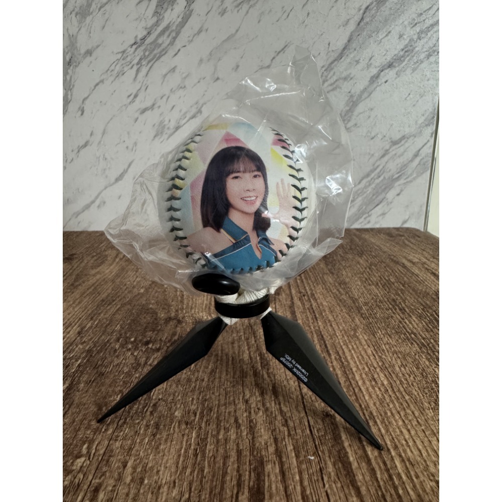 2025 台鋼雄鷹 Wing Stars 安芝儇 朴旻曙 一粒 米亞 毛毛 林浠 梵梵 李樂 艾琳 肖像球 全新未拆-規格圖5