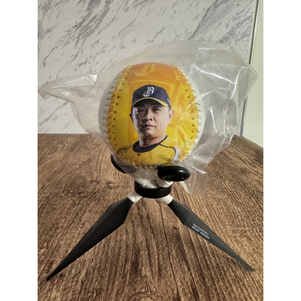 2025 中信兄弟 Brothers 江坤宇 彭政閔 許基宏 張志豪 宋晟睿 詹子賢 陳俊秀 王威晨 肖像球 全新未拆-規格圖3