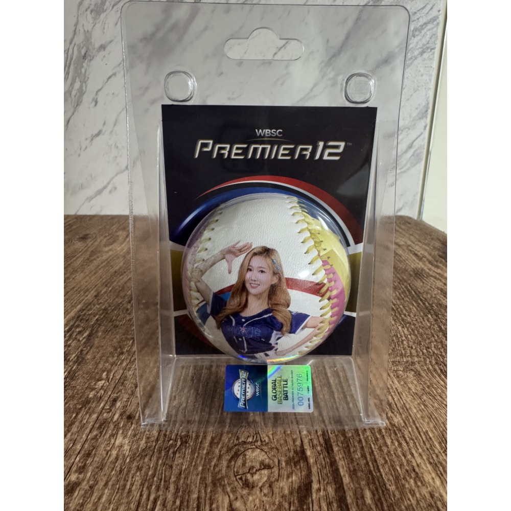 2024 世界12強 CT AMAZE 啦啦隊 嘎琳 曼容 孟潔 秀秀子 JOY 肖像球 全新未拆-規格圖3