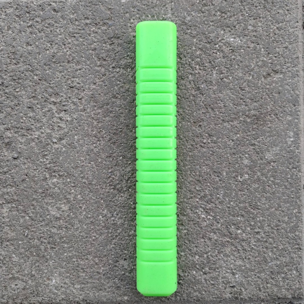 特改 臺灣製 鐵鎚套 握把套 不鏽鋼方管 橡膠套 矽膠套 鋁合金柄橡膠套 圓弧套 長約24cm-規格圖5