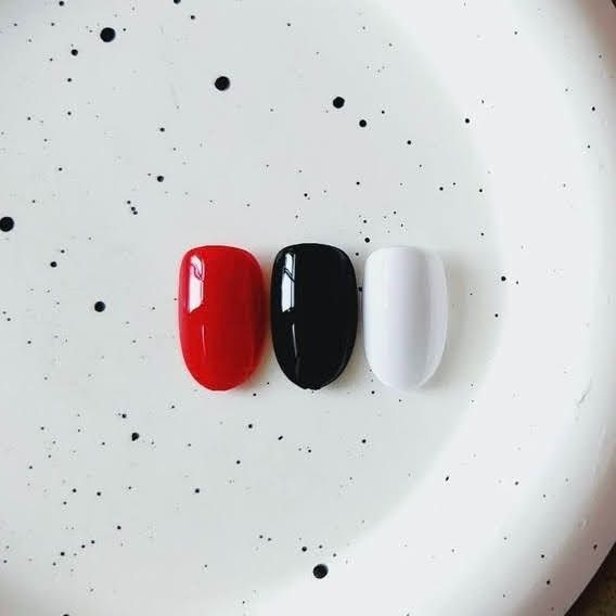 (美甲師價) No.9甲油彩膠 001~046 / 黑/白/紅/乳白-規格圖3