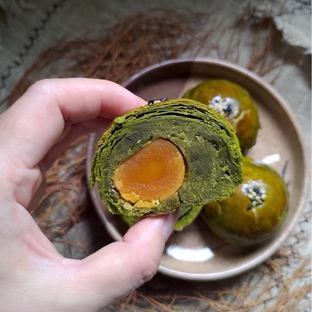 【Kyuu_ki_】金黃蛋黃酥  大顆紅土鹹鴨蛋🌝   宇治抹茶🍵   低糖豆沙餡🫘 抹茶甜點-規格圖8
