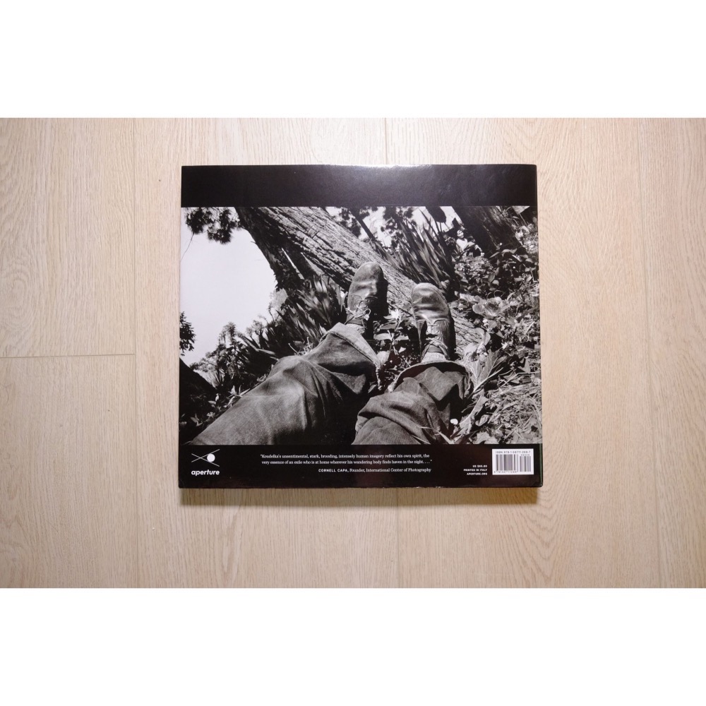 [相機小賣所] 經典攝影集 流亡 Exiles by Josef Koudelka B882.2697-細節圖2