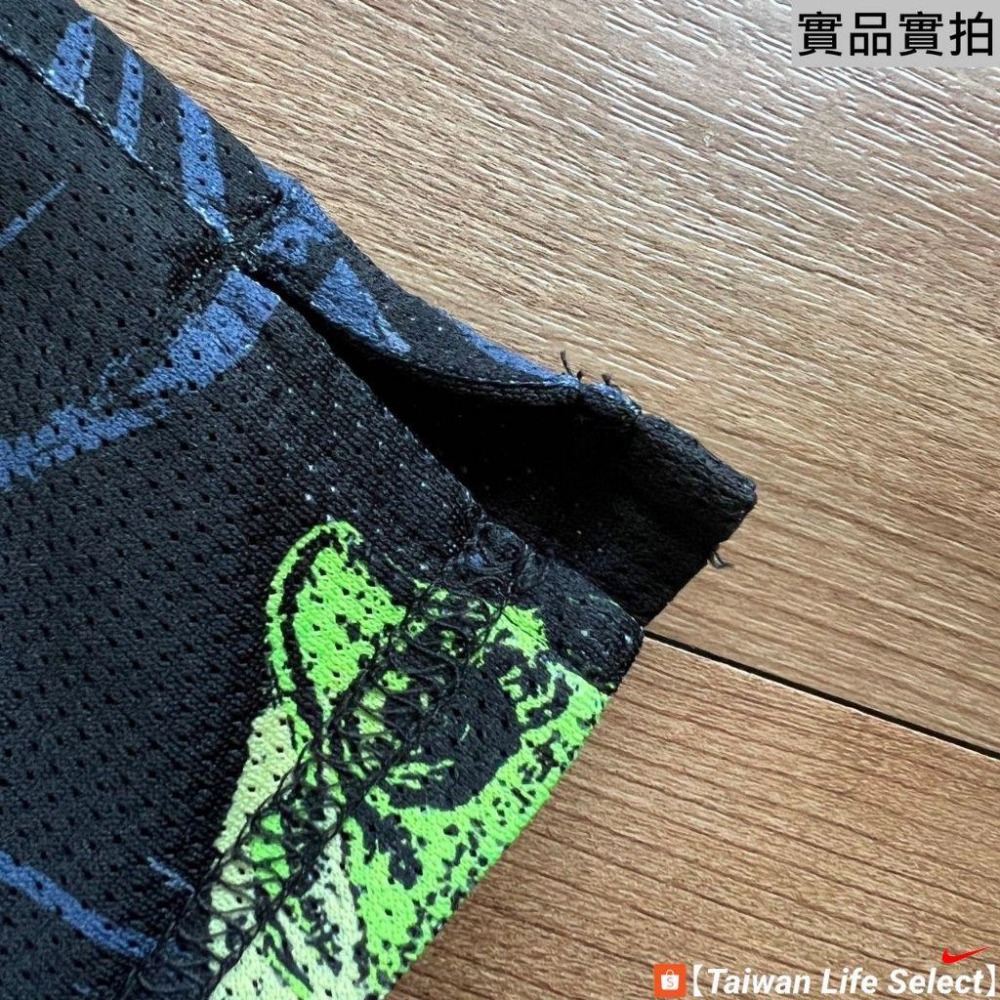 ★6折↘1150元!台灣公司貨!NIKE DRI-FIT 變色龍 雙面穿 滿版花紋 訓練背心 黑綠 FB7979-010-細節圖7