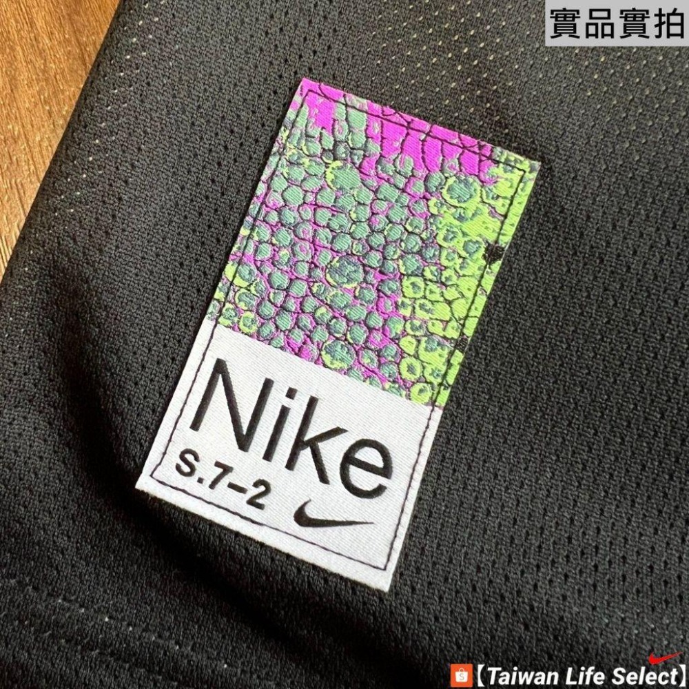 ★6折↘1150元!台灣公司貨!NIKE DRI-FIT 變色龍 雙面穿 滿版花紋 訓練背心 黑綠 FB7979-010-細節圖8