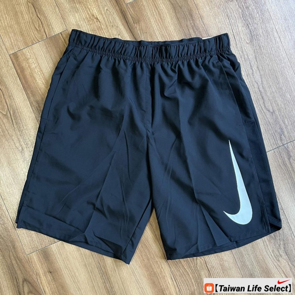 ★66折↘790元!NIKE STANDARD FIT 側倒勾 膝上訓練短褲 快速排汗 口袋 黑 DX0905-010-細節圖3