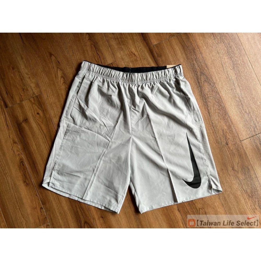 ★66折↘790元!NIKE STANDARD FIT 側倒勾 膝上訓練短褲 快速排汗 口袋 灰 DX0905-077-細節圖2