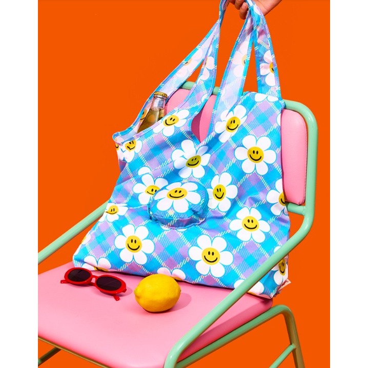 Wiggle Wiggle 現貨🔥隔日到貨 笑臉小花 摺疊購物袋、隨身環保袋 可收納 手提袋-細節圖4