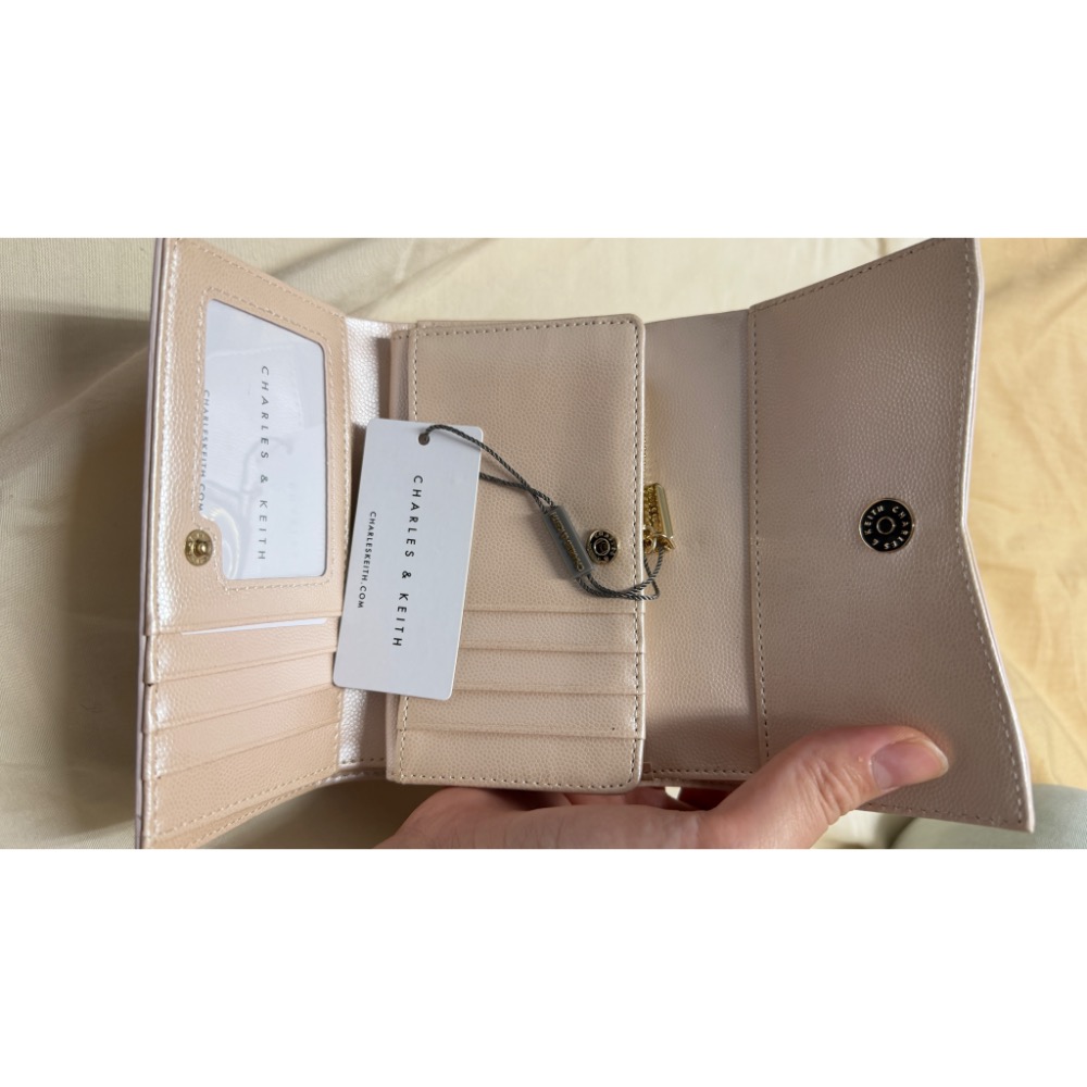 全新 CHARLES & KEITH 中夾-細節圖2