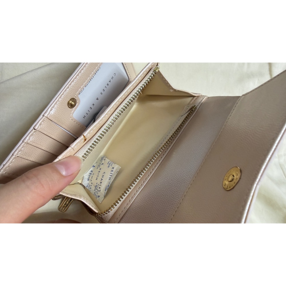 全新 CHARLES & KEITH 中夾-細節圖3