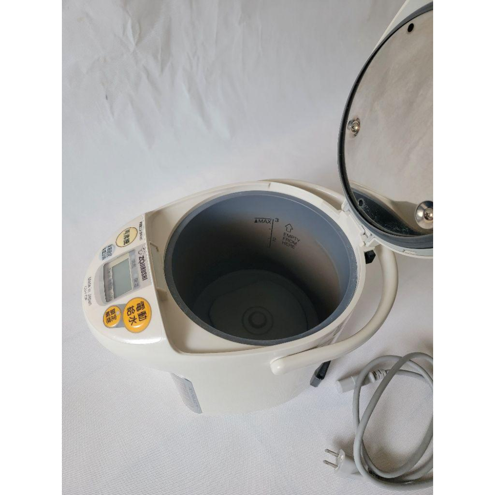 約9成新便宜賣-【ZOJIRUSHI 象印】 日本製 3公升 3L寬廣視窗微電腦電動熱水瓶(CD-LGF30)-細節圖8