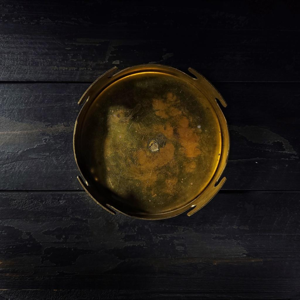 【台灣現貨】歐式復古黃銅座架-Vintage舊物中古老件二手銅器拍照道具黃銅皇冠盤黃銅碟黃銅菸灰缸靜物擺件 | 伯爵古器-細節圖2