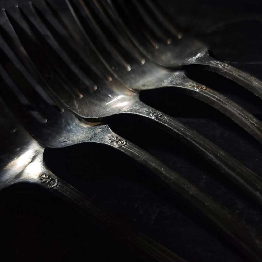 【台灣現貨】歐式復古鍍銀叉子組(5支)-Vintage舊物中古老件二手銀器西洋叉子鍍銀餐具銀器叉子拍照道具 | 伯爵古器-細節圖7