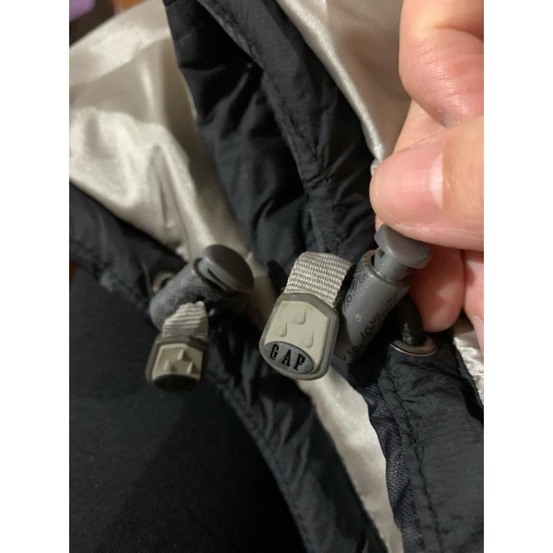（二手）GAP 羽絨背心 羽絨50%羽毛50% 黑色 男性男生-細節圖8