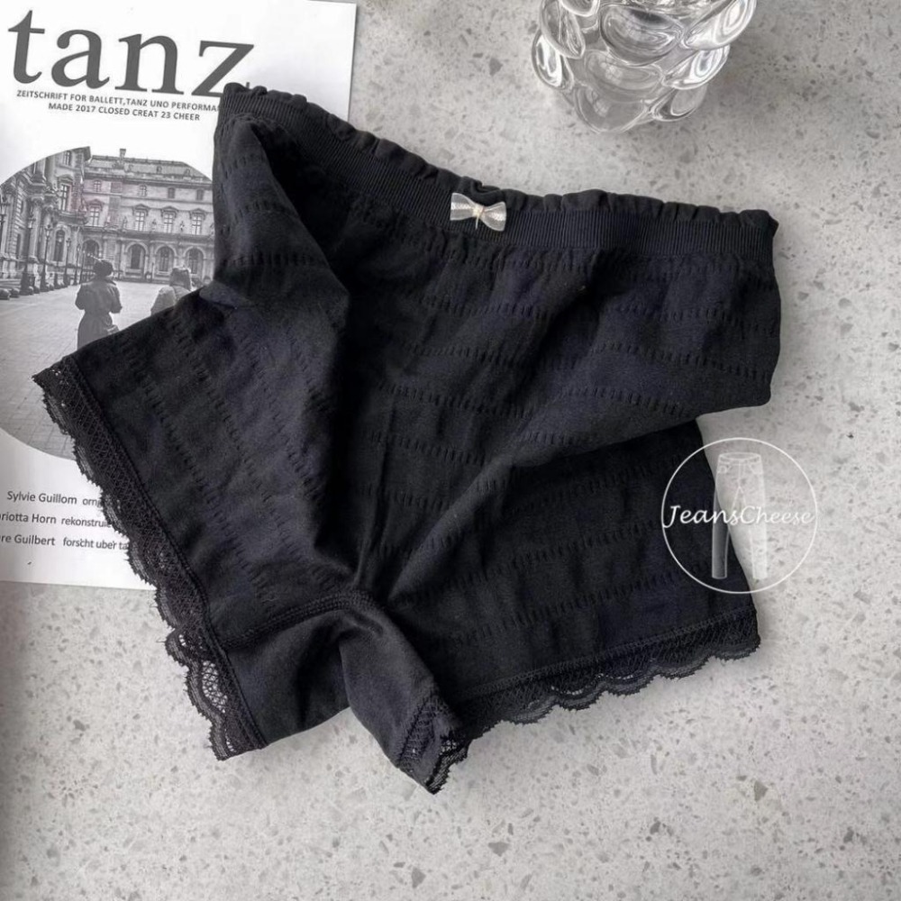 蕾絲木耳邊 高彈力棉質 安全褲 免穿內褲 貼心加襠設計 蕾絲內褲 無痕內褲 無縫內褲 防走光 打底褲 四角褲  女生內褲-細節圖7