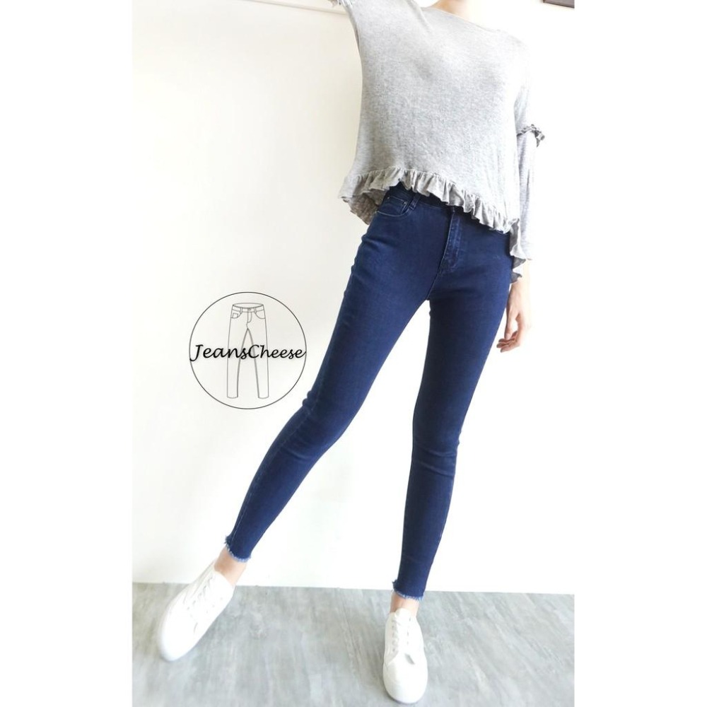 顯瘦 簡約 素面牛仔長褲 褲管小抓鬚 瘦腿必備 窄管褲 丹寧牛仔 #O3.9234-細節圖5