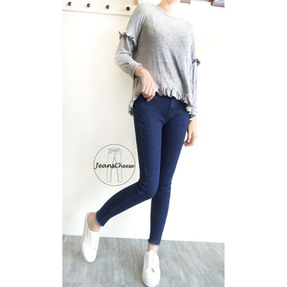 顯瘦 簡約 素面牛仔長褲 褲管小抓鬚 瘦腿必備 窄管褲 丹寧牛仔 #O3.9234-細節圖7