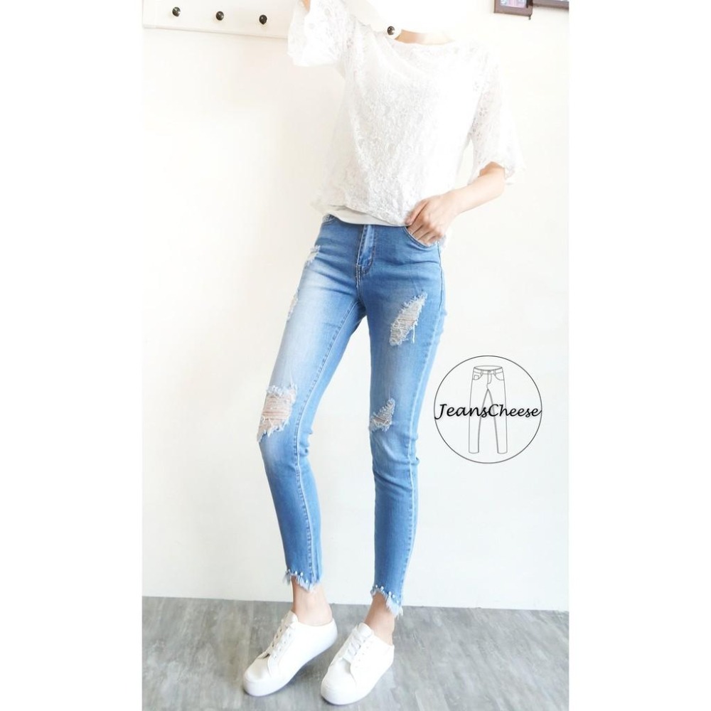 韓妞必備 氣質顯瘦 亮珠倒V褲管 九分牛仔褲 九分褲 不規則個性刷破 牛仔長褲 牛仔褲#.T6.6166-細節圖2