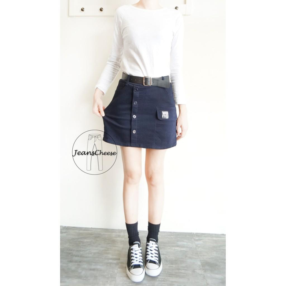 2色3碼🌠附皮帶🌠 挺版逆齡文青風  前排釦後鬆緊 A字裙 顯瘦 短裙 中高腰褲裙 英字皮標口袋 #.O6.6760-細節圖4