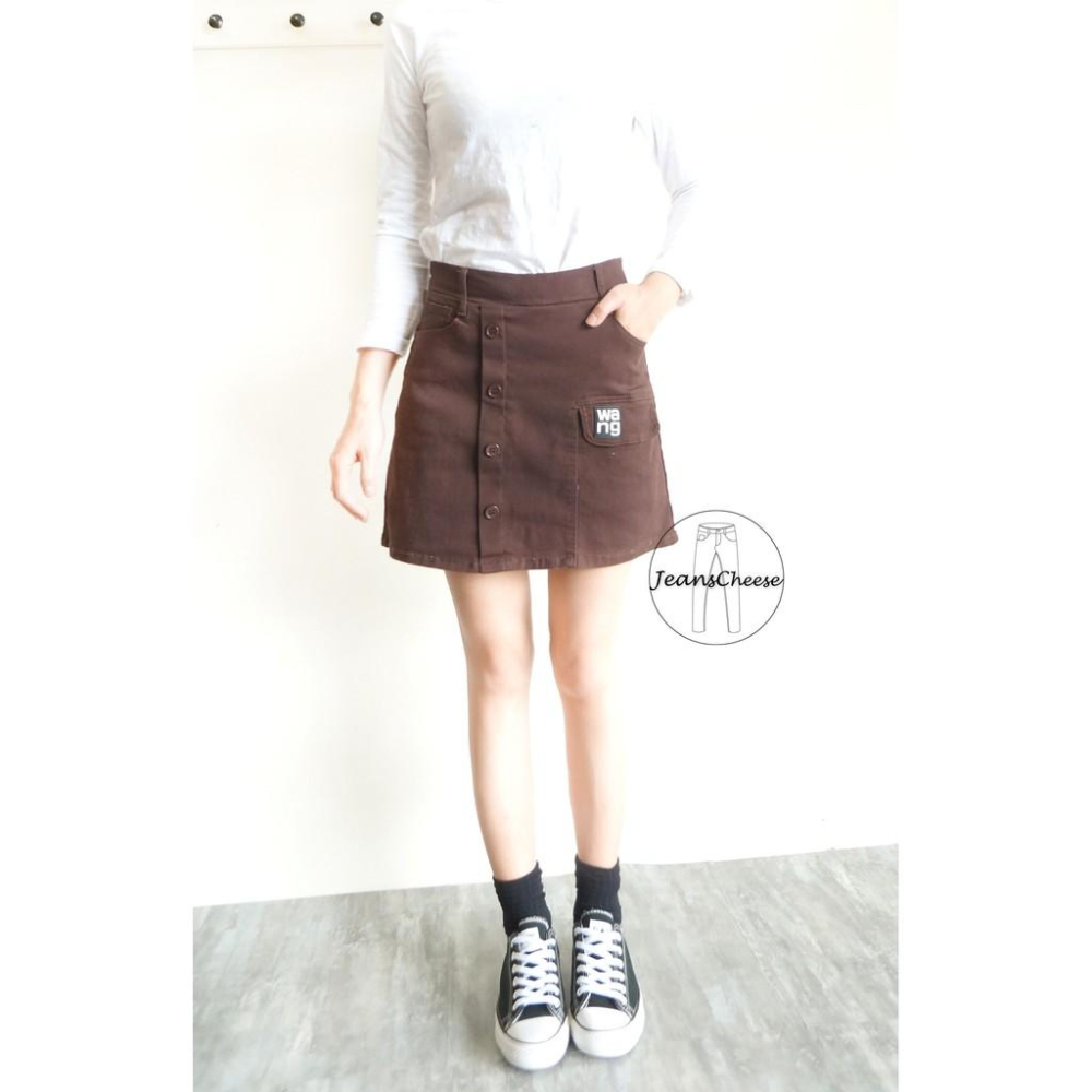 2色3碼🌠附皮帶🌠 挺版逆齡文青風  前排釦後鬆緊 A字裙 顯瘦 短裙 中高腰褲裙 英字皮標口袋 #.O6.6760-細節圖6