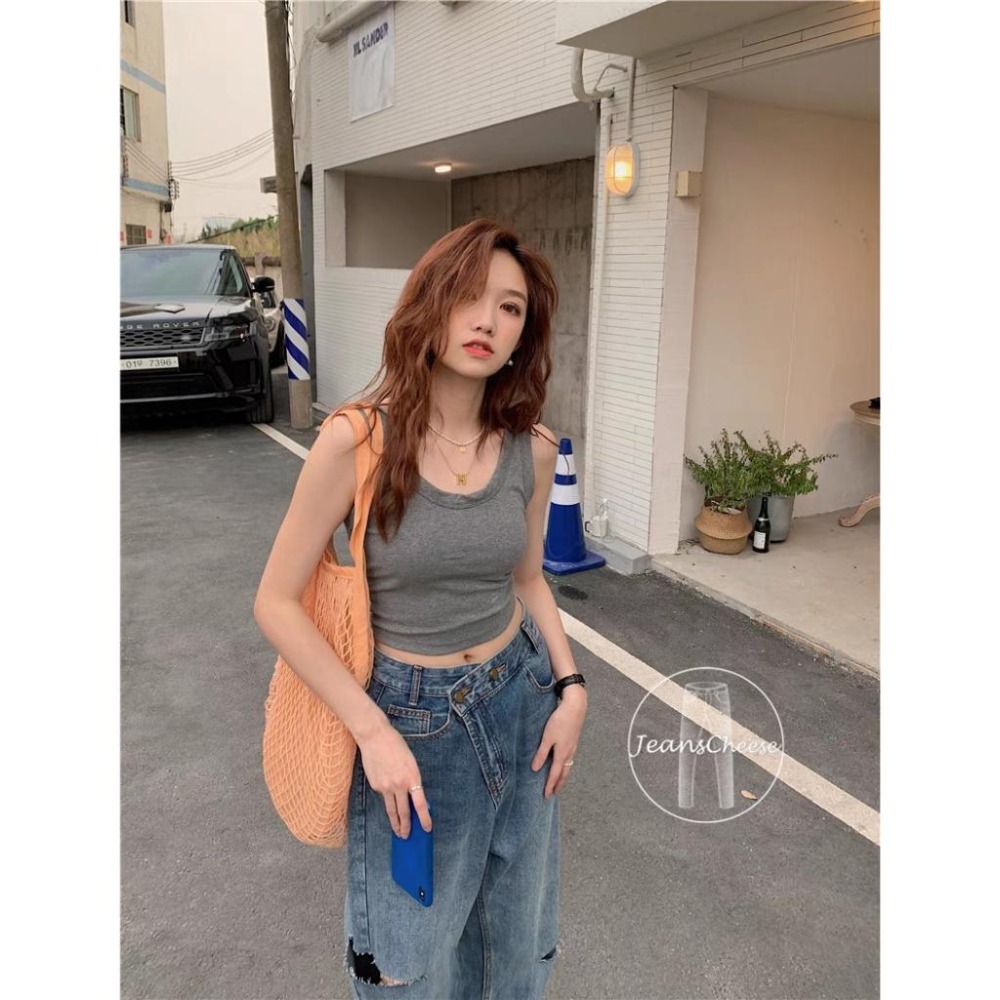 美胸神器超百搭😘自帶胸墊 無袖背心 免穿內衣 罩杯背心 小可愛 短版背心 運動背心 無袖上衣 無鋼圈內衣 圓領背心-細節圖8