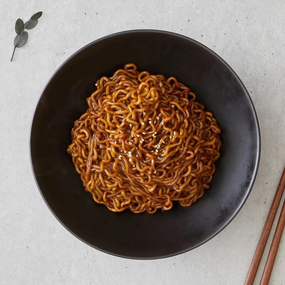 🔥現貨 🔥🇰🇷韓國樂天自製品牌 LOTTE 牛肉湯拉麵 /炸醬麵 即期出清 限時特價-細節圖6