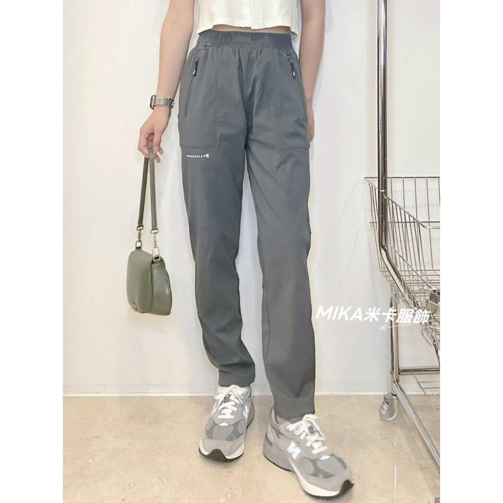 《MIKA米卡服飾》現貨 拉鍊口袋褲 速乾褲 長褲 黑褲 工作褲 哈倫褲 運動褲 顯瘦 拉鍊褲 涼感褲女裝-細節圖5