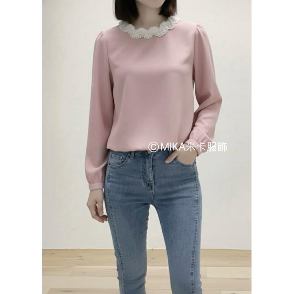 《MIKA米卡服飾》現貨 蕾絲花邊上衣 高級釘珠棉T 長袖上衣 長袖t恤 棉T 蕾絲 圓領 長袖 素T 素面 女裝-細節圖3