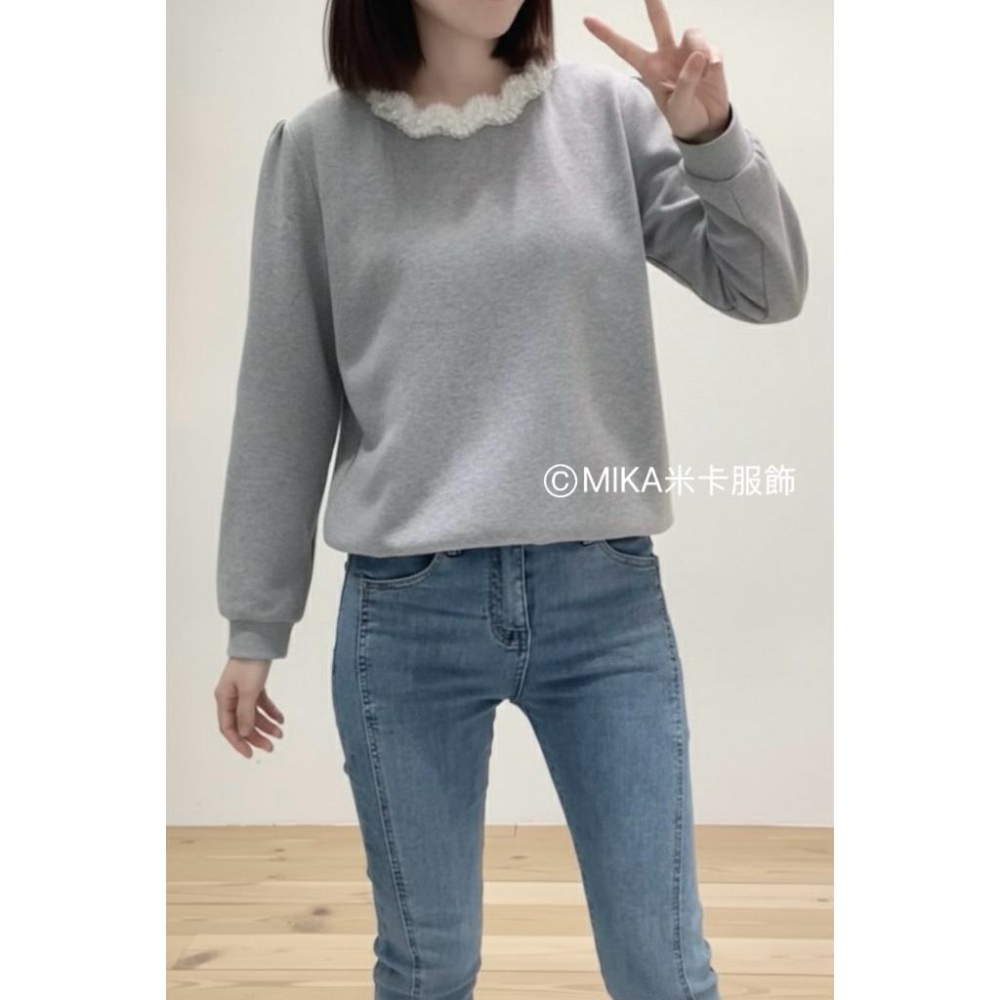 《MIKA米卡服飾》現貨 蕾絲花邊上衣 高級釘珠棉T 長袖上衣 長袖t恤 棉T 蕾絲 圓領 長袖 素T 素面 女裝-細節圖4