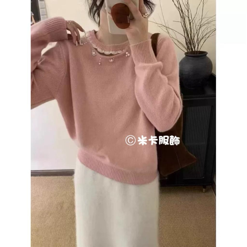 《MIKA米卡服飾》鏤空釘珠針織衫 針織衫 毛衣 釘珠針織 鏤空針織 保暖衣 針織 針織毛衣 毛線衣 釘珠 女裝-細節圖3