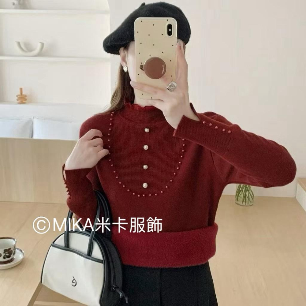《MIKA米卡服飾》蕾絲刷毛針織衫 刷毛 針織 毛衣 保暖衣  釘珠 絨毛上衣 保暖毛衣 長袖上衣 高領上衣 蕾絲上衣-細節圖2