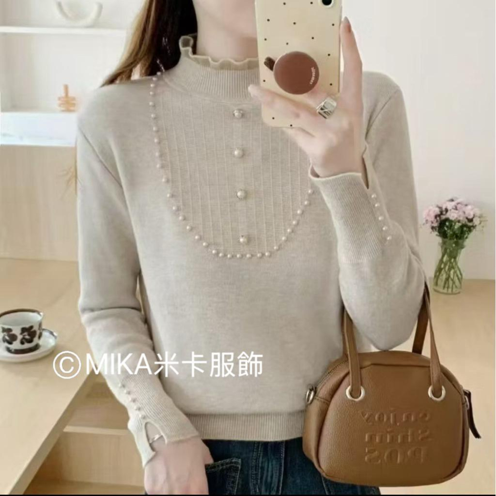 《MIKA米卡服飾》蕾絲刷毛針織衫 刷毛 針織 毛衣 保暖衣  釘珠 絨毛上衣 保暖毛衣 長袖上衣 高領上衣 蕾絲上衣-細節圖5