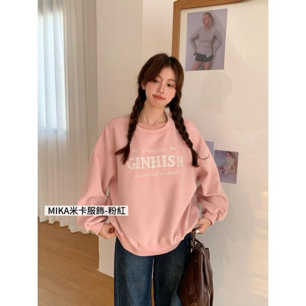 《MIKA米卡服飾》現貨 韓系重工刺繡字母大學T  大學T 長袖 英字棉T 字母大學T 英字大學T 棉T 蕾絲刺繡 女裝-細節圖8