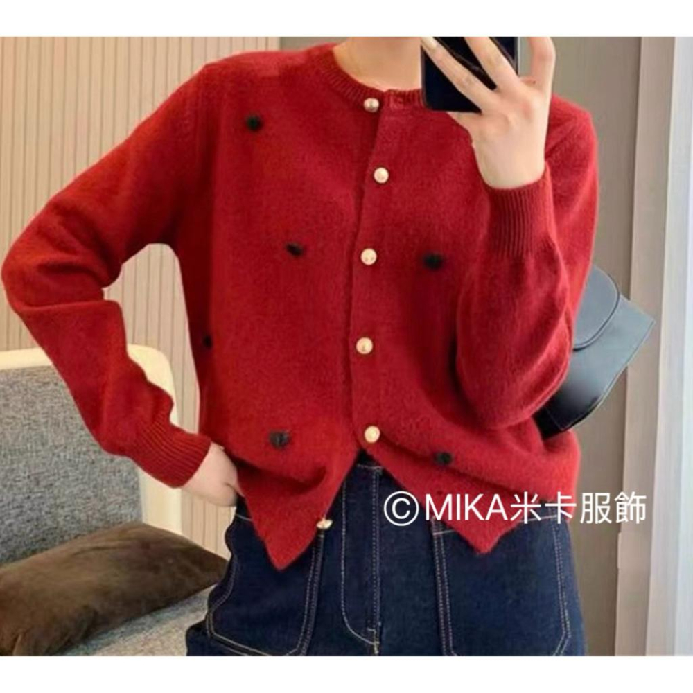 《MIKA米卡服飾》愛心珍珠釦針織外套 長袖上衣 針織衫 愛心毛衣 針織開衫 女裝 針織  外套 毛衣 愛心針織衫-細節圖3