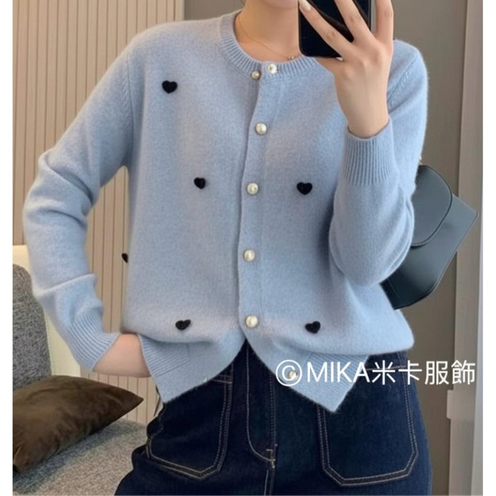 《MIKA米卡服飾》愛心珍珠釦針織外套 長袖上衣 針織衫 愛心毛衣 針織開衫 女裝 針織  外套 毛衣 愛心針織衫-細節圖5