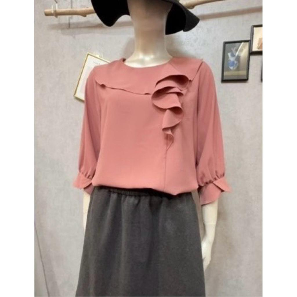 《MIKA米卡服飾》現貨 荷葉雪紡上衣 雪紡衫 素面上衣 長袖雪紡衫 長袖上衣 素T 雪紡 雪紡T 女裝-細節圖3