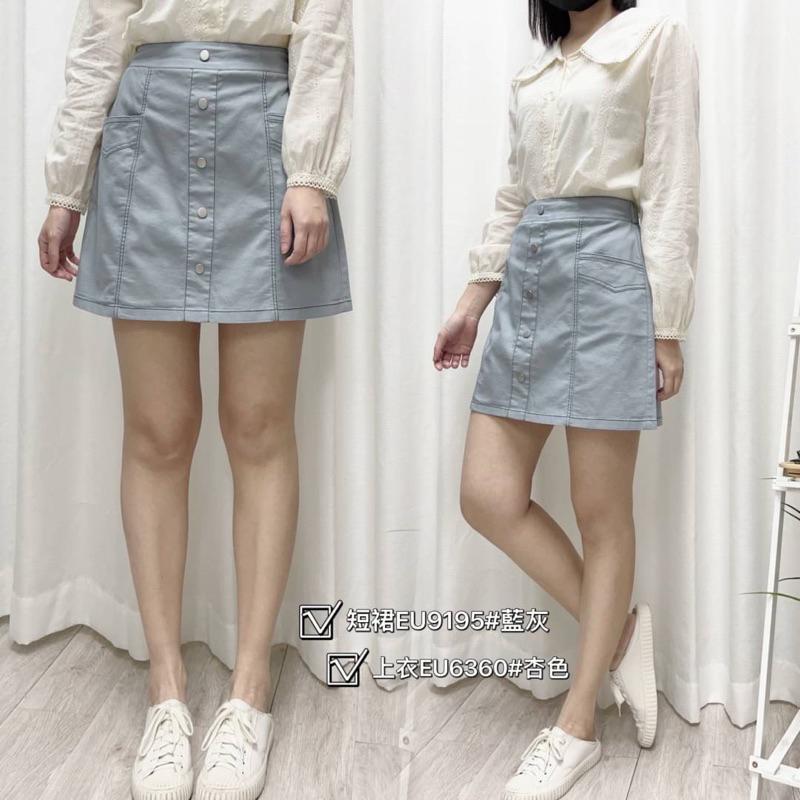 《MIKA米卡服飾》隔日到貨 顯瘦A字短裙 排扣短裙 A字褲裙 口袋褲裙 彈性褲裙 黑色褲裙 短裙-細節圖6