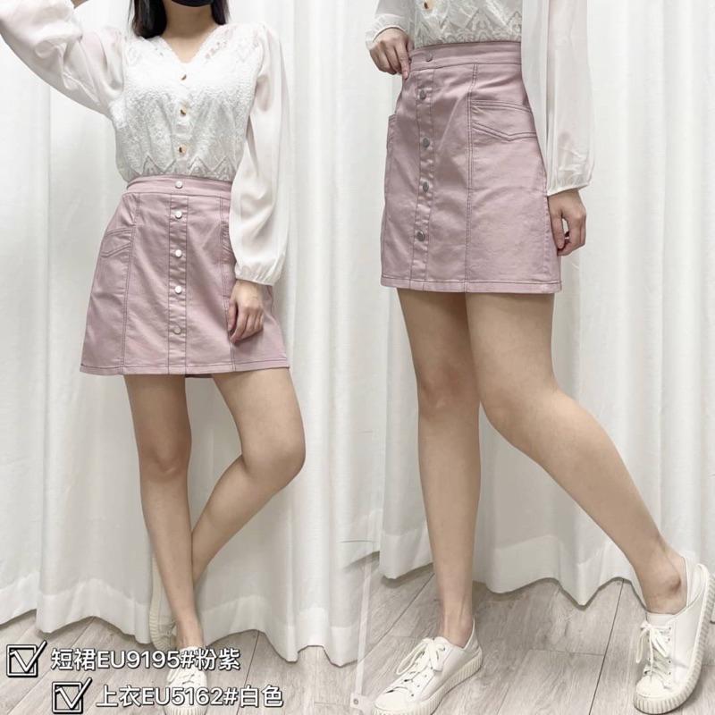 《MIKA米卡服飾》隔日到貨 顯瘦A字短裙 排扣短裙 A字褲裙 口袋褲裙 彈性褲裙 黑色褲裙 短裙-細節圖7