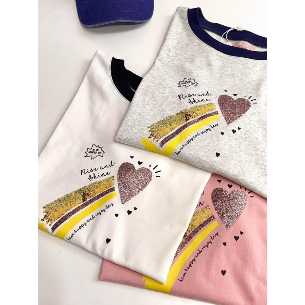 《MIKA米卡服飾》隔日到貨 韓版棉T 短袖T恤 百搭棉T 棉T 愛心棉T 短袖上衣 配色領 中長版T 涼感衣 素T-細節圖8