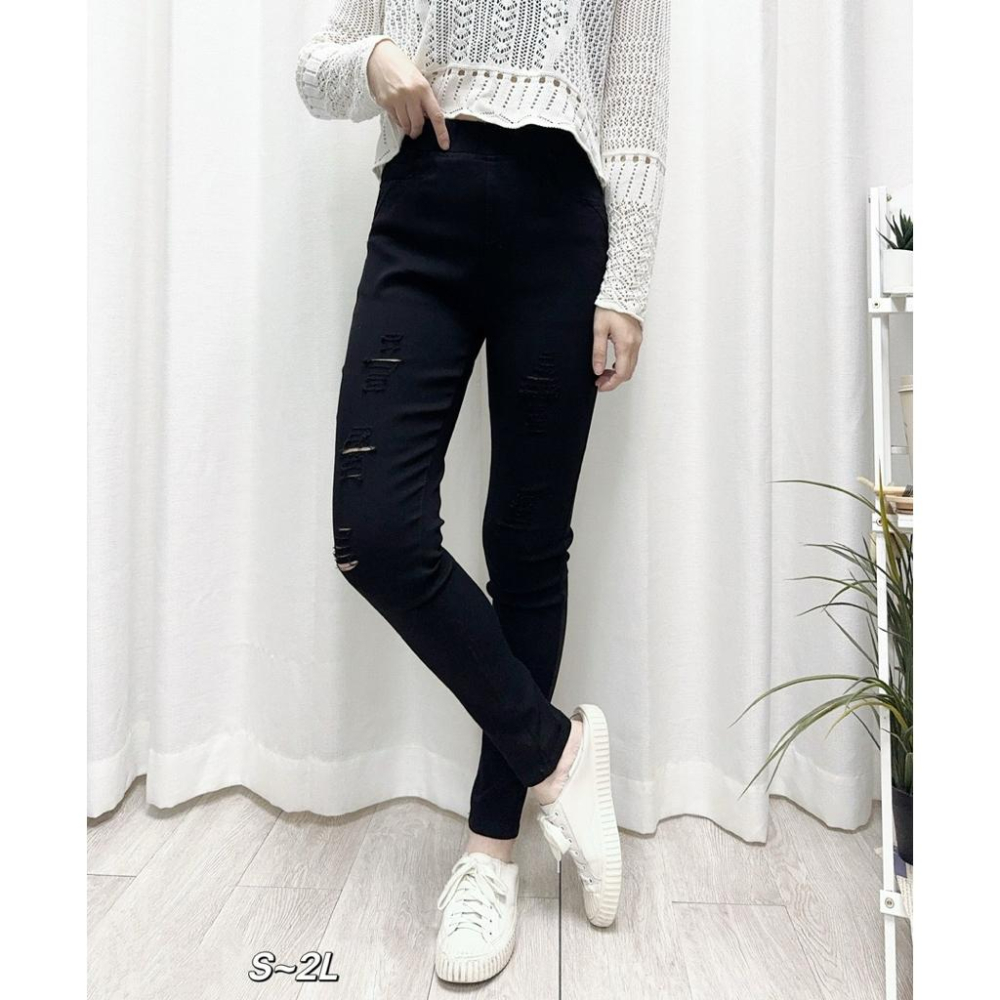 《MIKA米卡服飾》超彈力刷破褲 黑褲 長褲 窄管褲 合身褲 鉛筆褲 刷破褲 彈力褲 刷破 割破 破破褲 秋冬 女裝-細節圖9