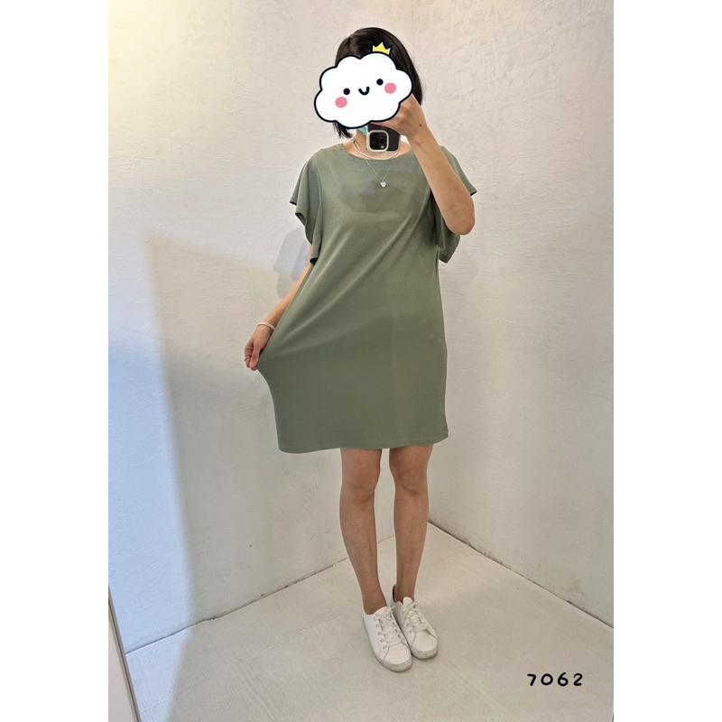 《MIKA米卡服飾》韓系長洋裝 荷葉袖洋裝 素面洋裝 薄棉洋裝 長版上衣 韓版棉T 長版棉T 涼棉洋裝 素面 圓領 女裝-細節圖3